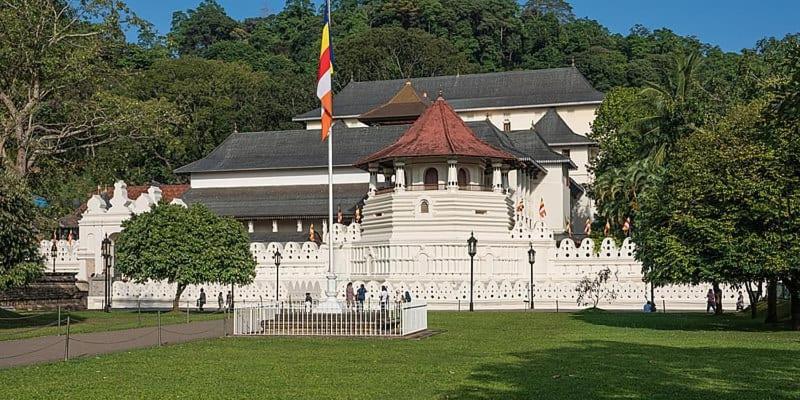 Golden Villa Kandy - "Free Pickup From Kandy " Buitenkant foto